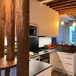 Appartement A Saint-Paul En Plein Coeur Du Marais 4 Pers