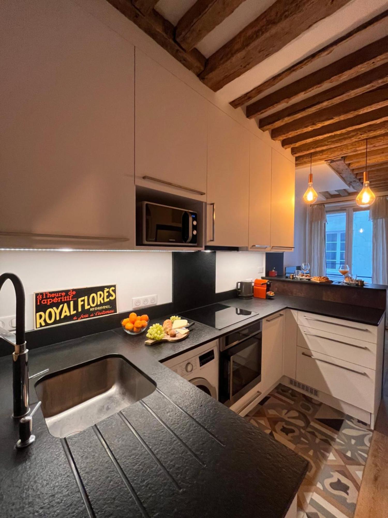 A Saint-paul En Plein Coeur Du Marais 4 Pers Appartement Parijs